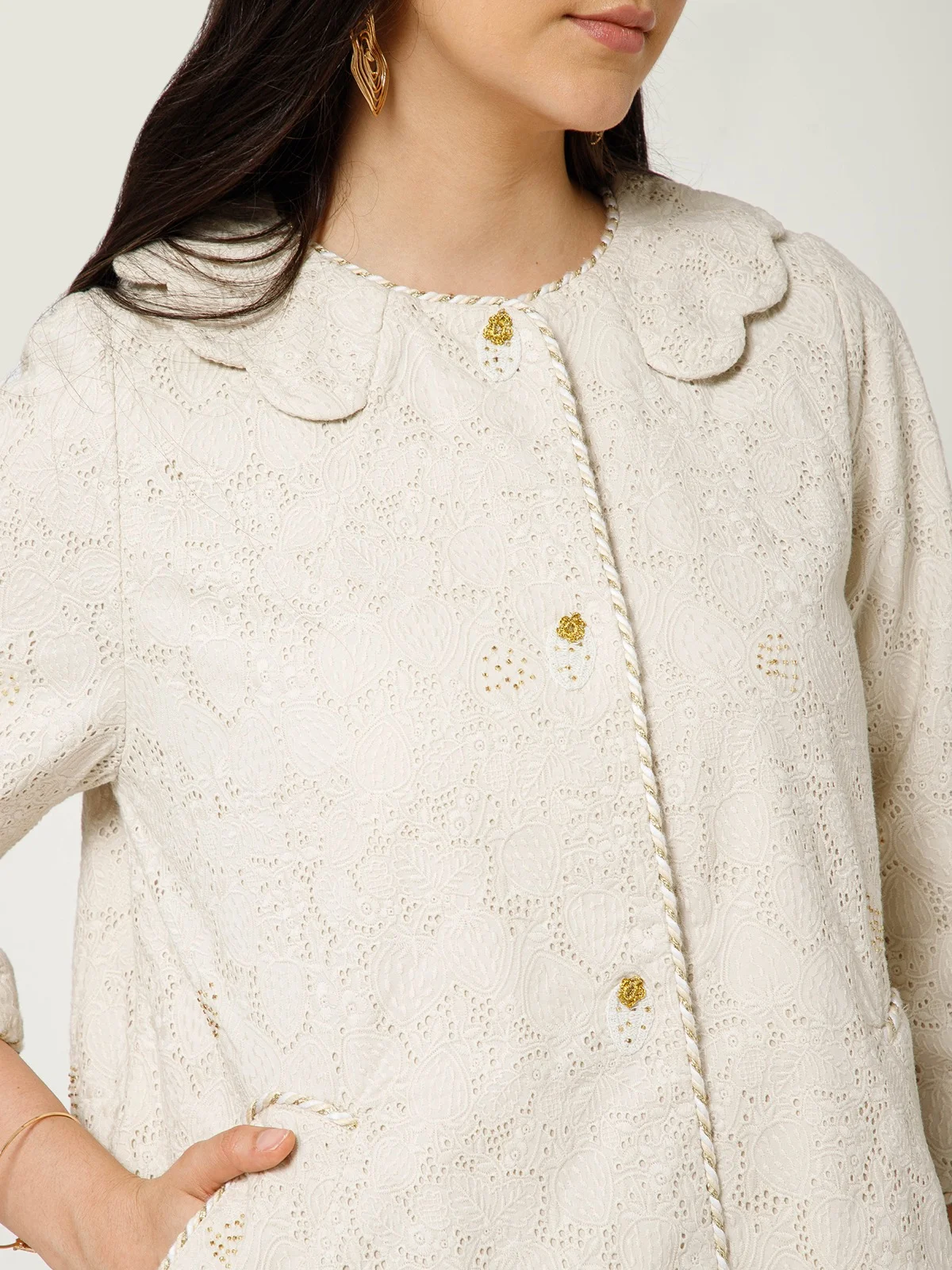 Ivory Eyelet Overcoat With Scallop Collar view 6